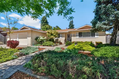 2968 Woodcrest Dr, Napa, CA 94558