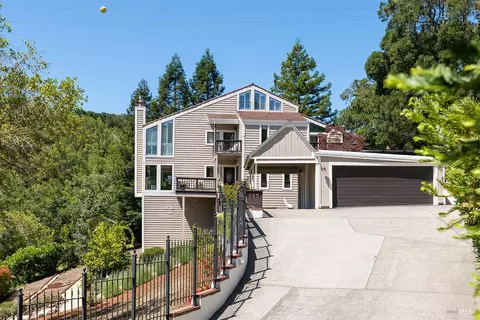 2554 Vineyard Rd, Novato, CA 94947