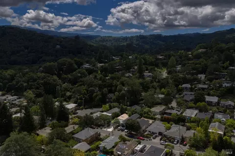 View/Area - 77 Willow Ave, Fairfax, CA 94930 photo 3 of 4