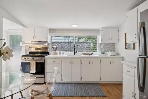 Kitchen - 77 Willow Ave, Fairfax, CA 94930 photo 1 of 2