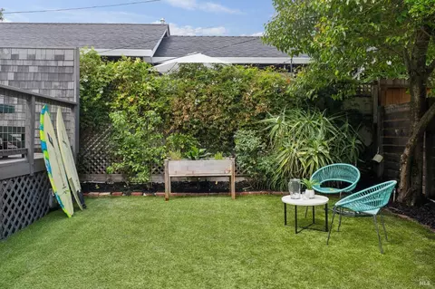 Exterior - 77 Willow Ave, Fairfax, CA 94930 photo 4 of 12
