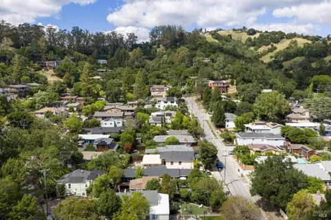 View/Area - 77 Willow Ave, Fairfax, CA 94930 photo 2 of 4