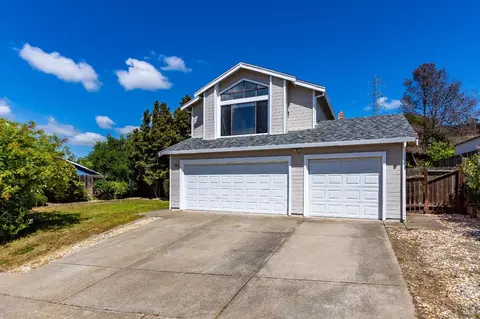 391 Valley Oak Ln, Vallejo, CA 94591