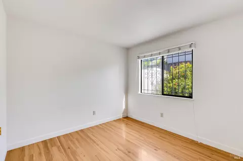 Bedroom - 391 Valley Oak Ln, Vallejo, CA 94591 photo 1 of 18