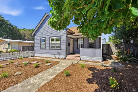 15 10th St, Santa Rosa, CA 95401