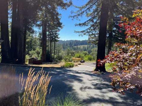 Exterior - 15570 Bittner Rd, Occidental, CA 95465 photo 17 of 18