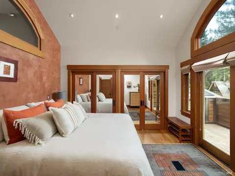 Bedroom - 15570 Bittner Rd, Occidental, CA 95465 photo 1 of 5