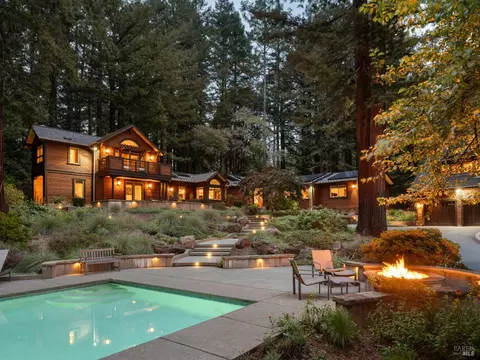 15570 Bittner Rd, Occidental, CA 95465