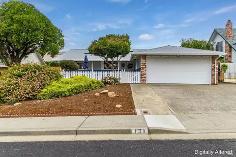 131 Hartford Ave, Vacaville, CA 95687