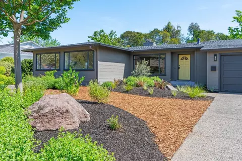 26 College Ct, Larkspur, CA 94939