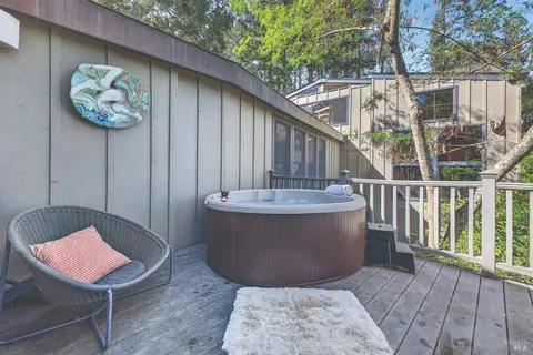 Exterior - 1017 Westside Rd, Healdsburg, CA 95448 photo 8 of 13