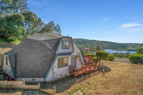 203 Blue Cove Ct, Napa, CA 94558