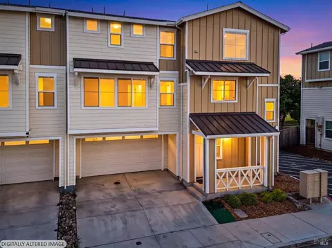 2017 Elson Way, Santa Rosa, CA 95403