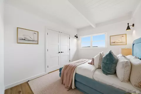 Bedroom - 439 Molino Ave, Mill Valley, CA 94941 photo 1 of 15