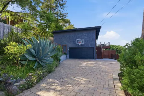 Exterior - 439 Molino Ave, Mill Valley, CA 94941 photo 6 of 35