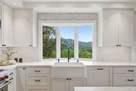 Kitchen - 439 Molino Ave, Mill Valley, CA 94941 photo 4 of 8
