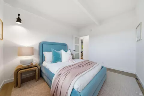 Bedroom - 439 Molino Ave, Mill Valley, CA 94941 photo 3 of 15
