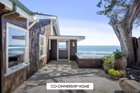 99 Brighton Ave, Bolinas, CA 94924