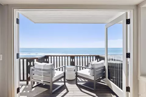 99 Brighton Ave, Bolinas, CA 94924
