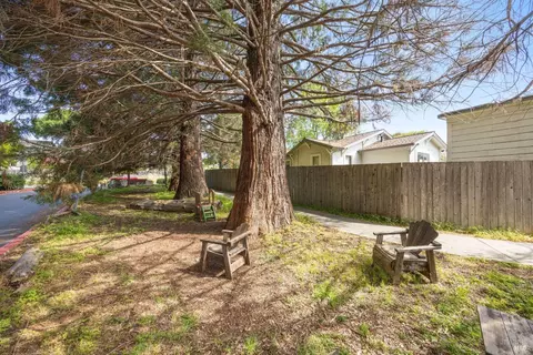 Exterior - 455 Sequoia Ln, Sebastopol, CA 95472 photo 14 of 14