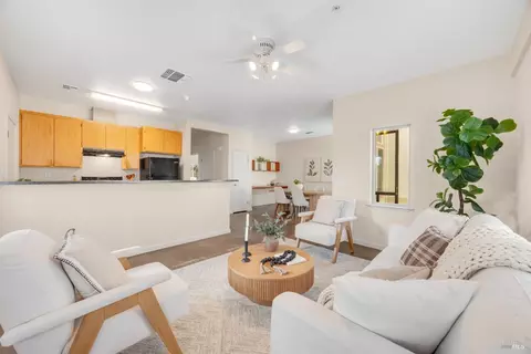 Living - 455 Sequoia Ln, Sebastopol, CA 95472 photo 2 of 3