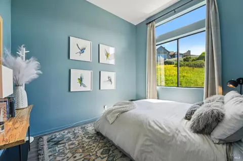Bedroom - 141 Cypress Loop, Bodega Bay, CA 94923 photo 1 of 8
