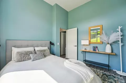 Bedroom - 141 Cypress Loop, Bodega Bay, CA 94923 photo 3 of 8