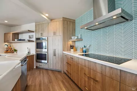 Kitchen - 141 Cypress Loop, Bodega Bay, CA 94923 photo 4 of 4
