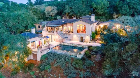 3763 Matanzas Creek Ln, Santa Rosa, CA 95404