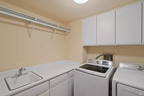 Other - 218 Grove St, Windsor, CA 95492 photo 2 of 5