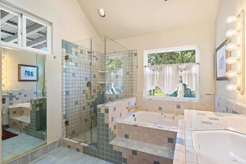 Bath - 218 Grove St, Windsor, CA 95492 photo 1 of 3