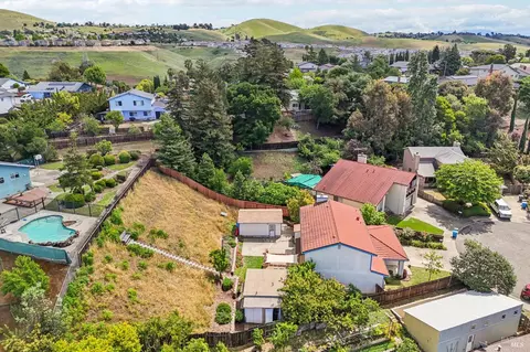 View/Area - 172 Easson Ct, Vallejo, CA 94591 photo 7 of 13