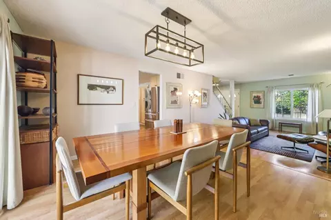 Dining - 172 Easson Ct, Vallejo, CA 94591 photo 3 of 3