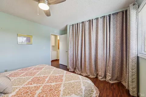 Bedroom - 172 Easson Ct, Vallejo, CA 94591 photo 2 of 10