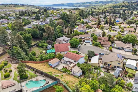 View/Area - 172 Easson Ct, Vallejo, CA 94591 photo 8 of 13
