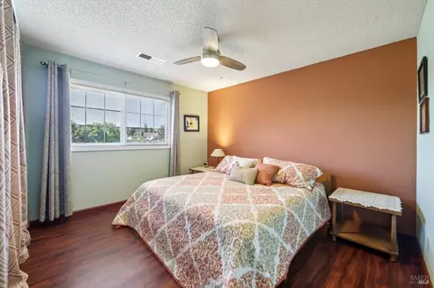 Bedroom - 172 Easson Ct, Vallejo, CA 94591 photo 1 of 10