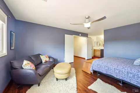 Bedroom - 172 Easson Ct, Vallejo, CA 94591 photo 7 of 10