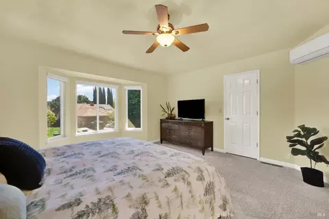 Bedroom - 573 Rambleton Dr, Vacaville, CA 95688 photo 10 of 10