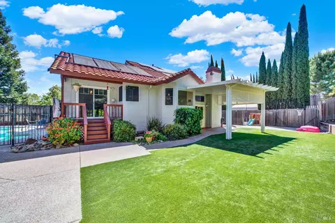 Exterior - 573 Rambleton Dr, Vacaville, CA 95688 photo 3 of 19