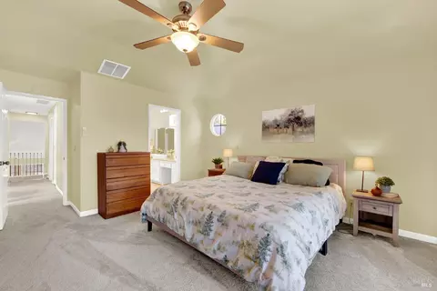Bedroom - 573 Rambleton Dr, Vacaville, CA 95688 photo 8 of 10