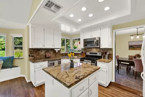 Kitchen - 573 Rambleton Dr, Vacaville, CA 95688 photo 3 of 6