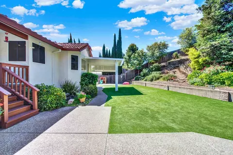 Exterior - 573 Rambleton Dr, Vacaville, CA 95688 photo 6 of 19