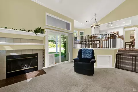 Living - 573 Rambleton Dr, Vacaville, CA 95688 photo 1 of 2
