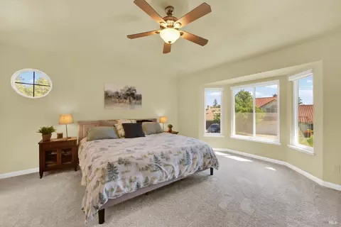 Bedroom - 573 Rambleton Dr, Vacaville, CA 95688 photo 7 of 10