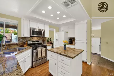 Kitchen - 573 Rambleton Dr, Vacaville, CA 95688 photo 1 of 6