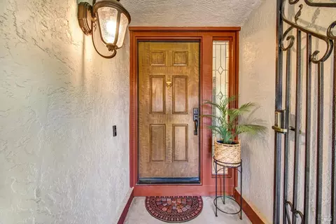 Entry Way - 573 Rambleton Dr, Vacaville, CA 95688 photo 1 of 2