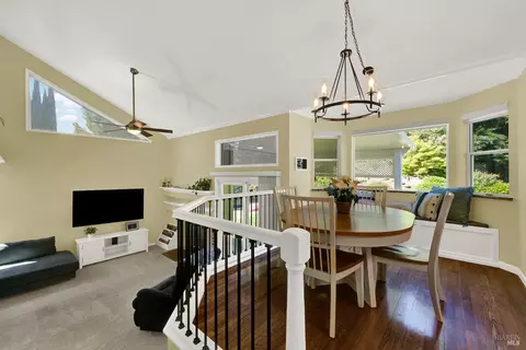 Dining - 573 Rambleton Dr, Vacaville, CA 95688 photo 4 of 6