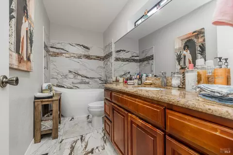 2454 Sebastopol Ln, Hayward, CA 94542