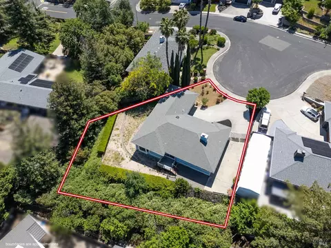 View/Area - 682 Hillside Dr, Fairfield, CA 94533 photo 4 of 5