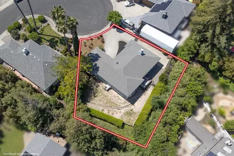 View/Area - 682 Hillside Dr, Fairfield, CA 94533 photo 2 of 5